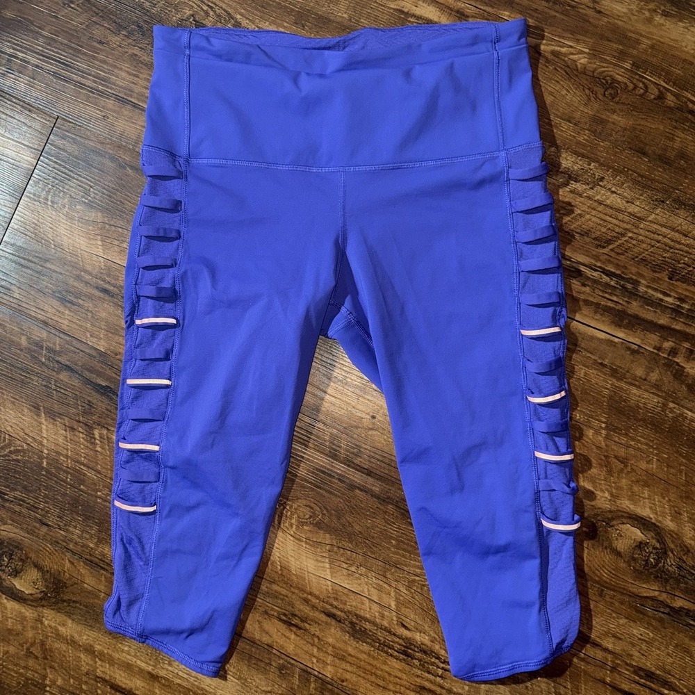 Lululemon Purple Side Ladder Capris‎ Athletic Leggings Women's Size 10